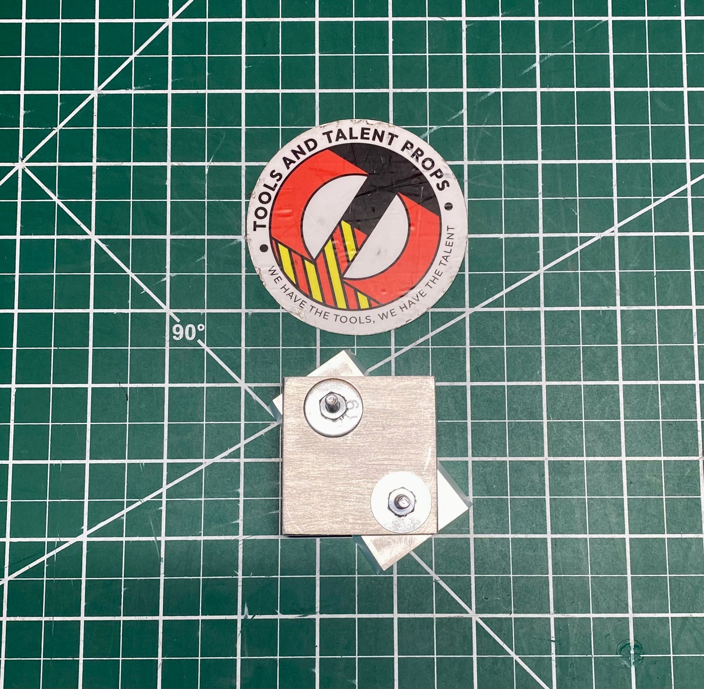 EOC V-Hook – Mounting System for the Neutrona Wand